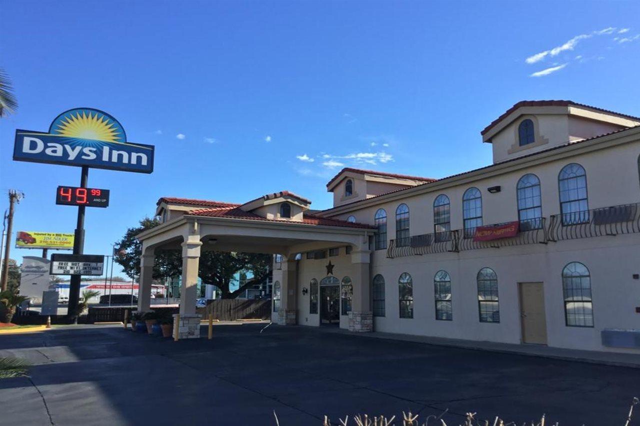 Days Inn By Wyndham Near Seaworld San Antonio Exteriér fotografie