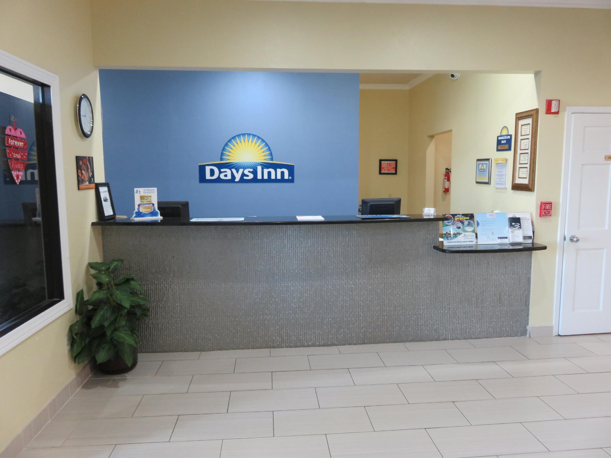 Days Inn By Wyndham Near Seaworld San Antonio Exteriér fotografie